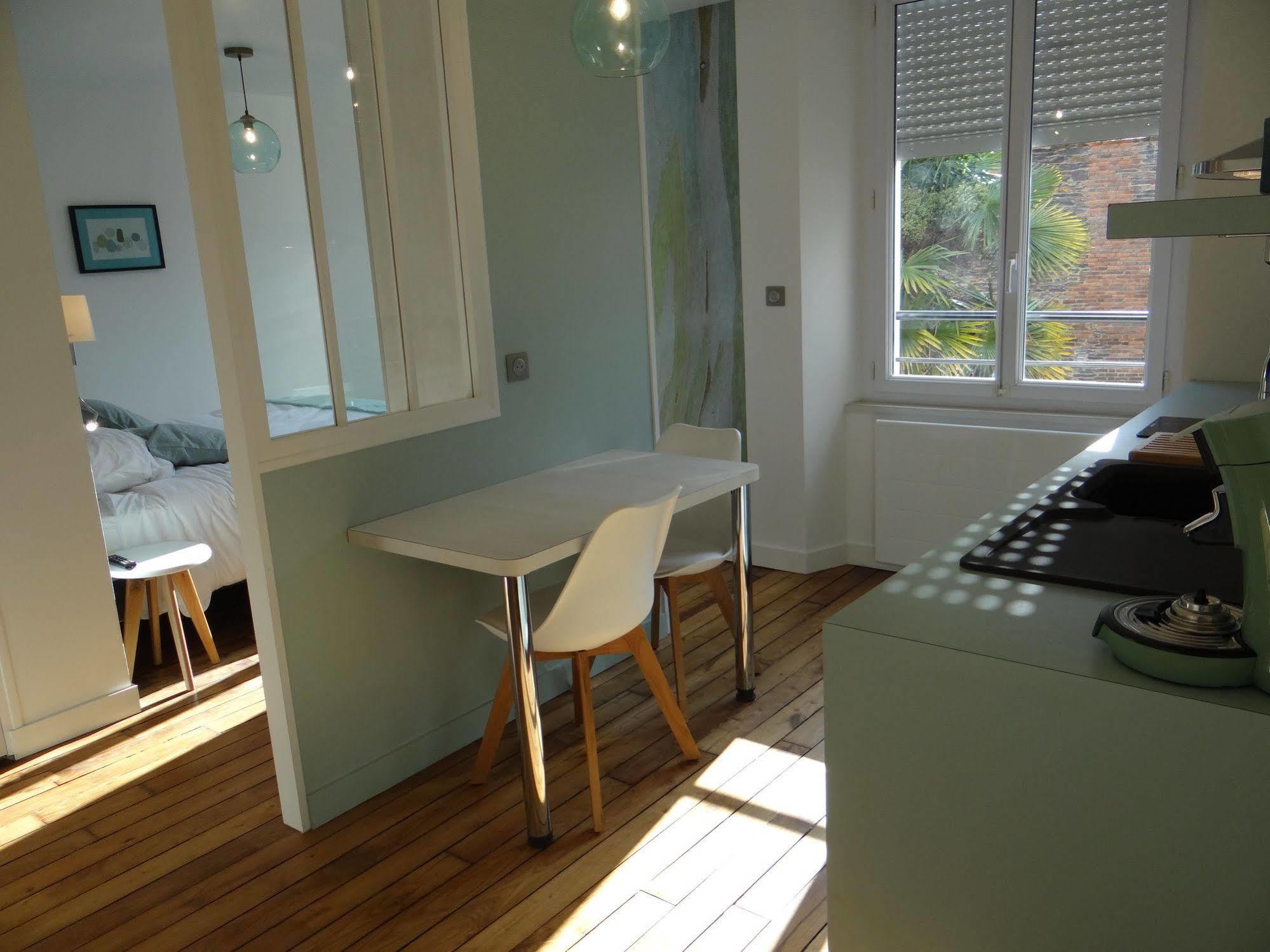 Garden Apparts Rennes Centre Gare Екстер'єр фото