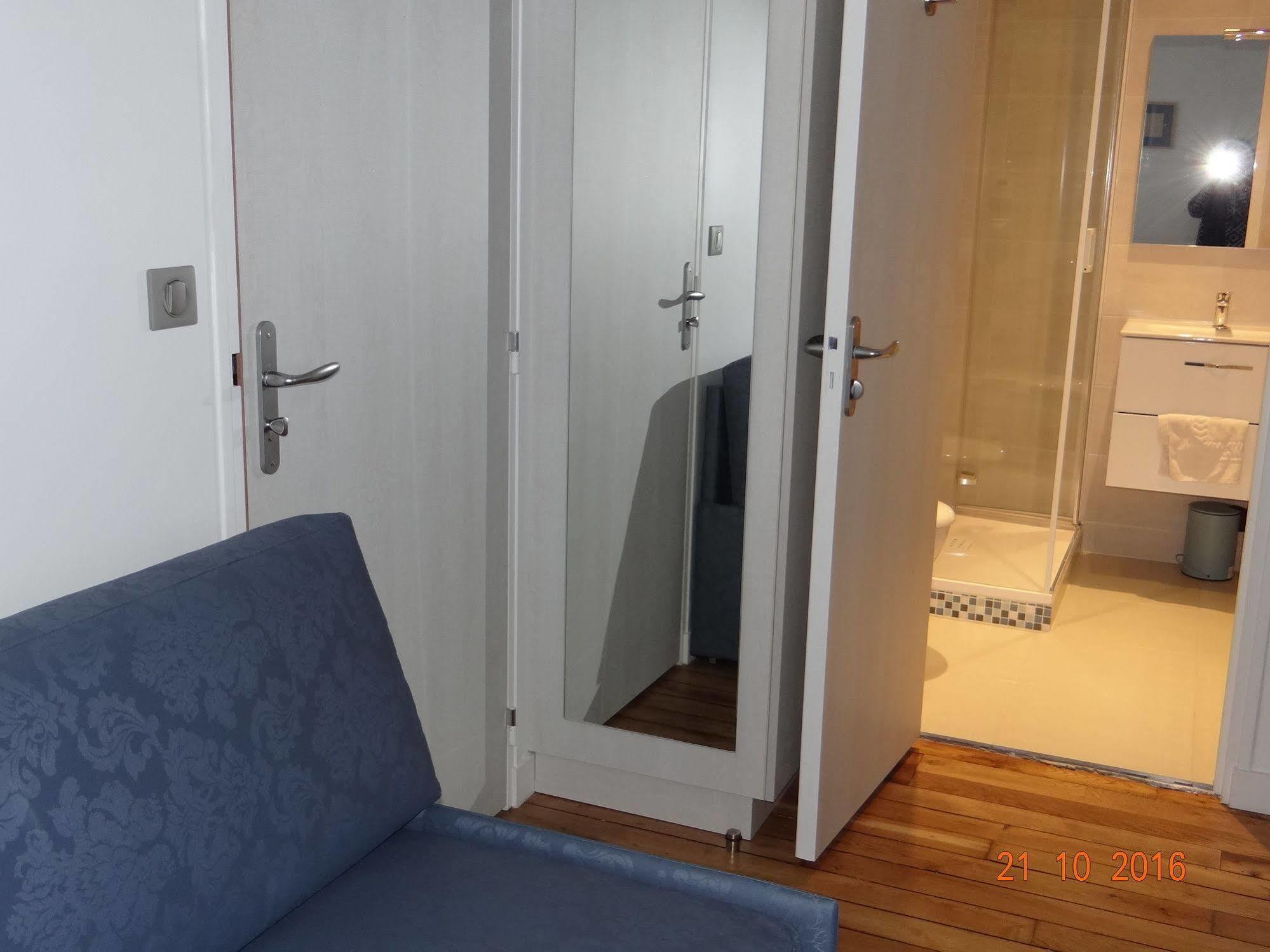 Garden Apparts Rennes Centre Gare Екстер'єр фото